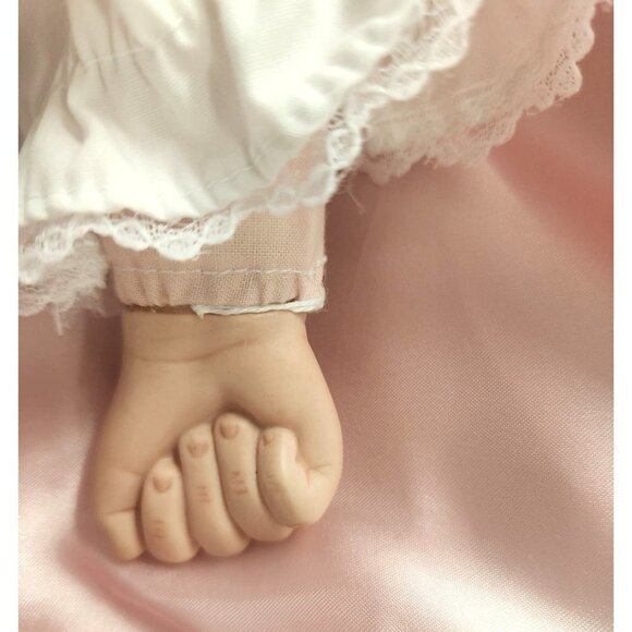 1986 Sugar Britches Boots Tyner Design Porcelain Reborn Baby 20", in Christening - Picture 10 of 16